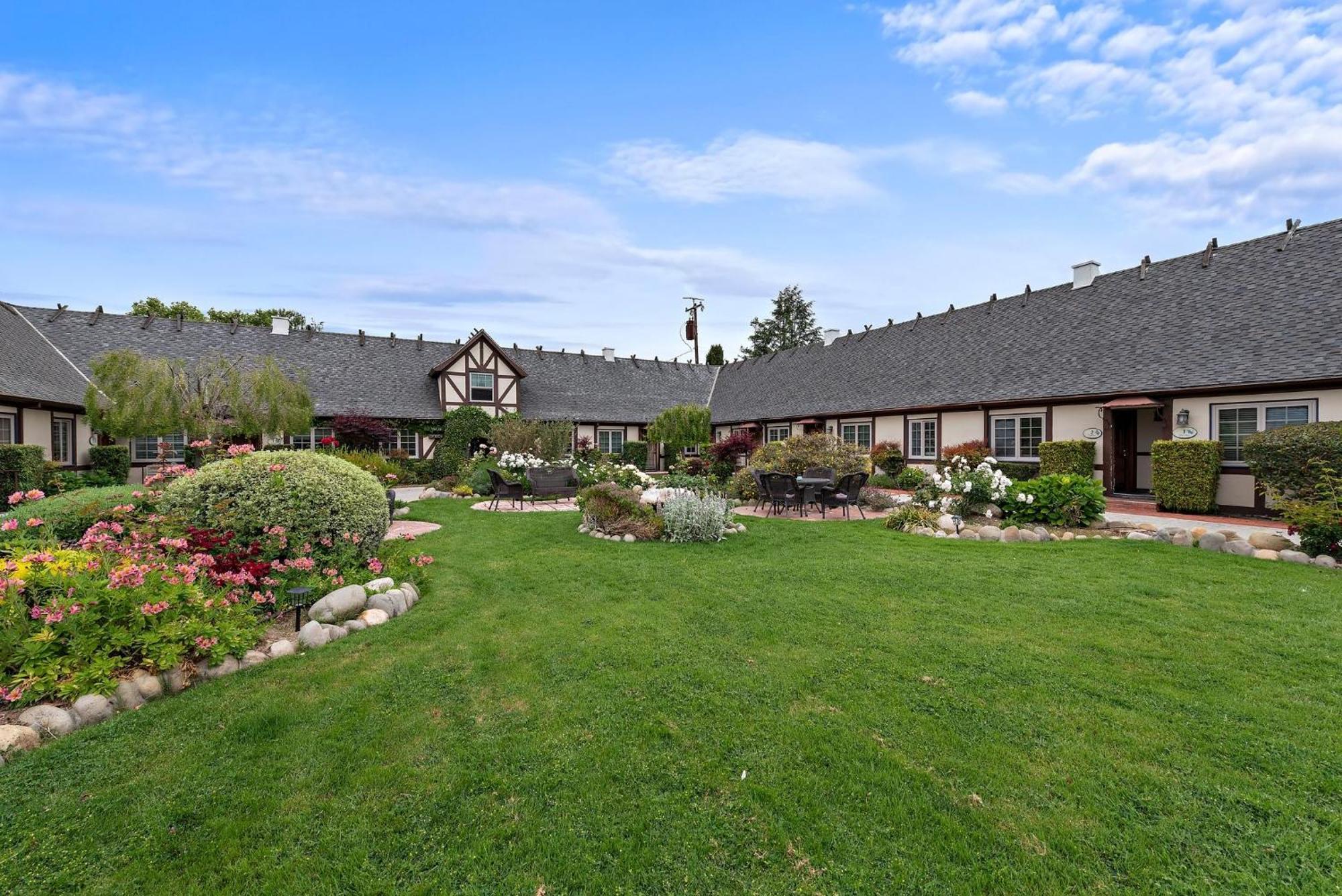 The Marlo Hotel Solvang Exterior photo